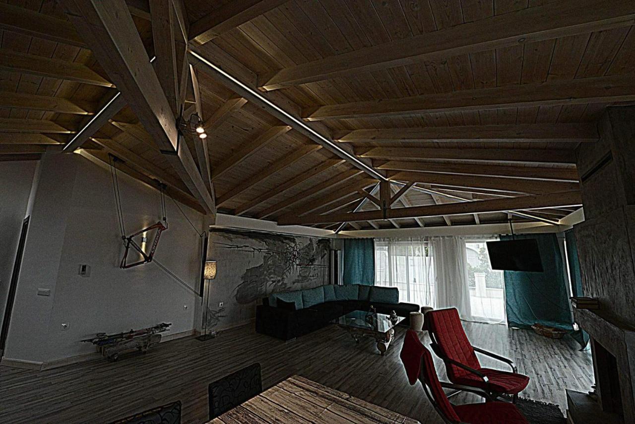 Wood Metal Glass Kontokali Exterior photo