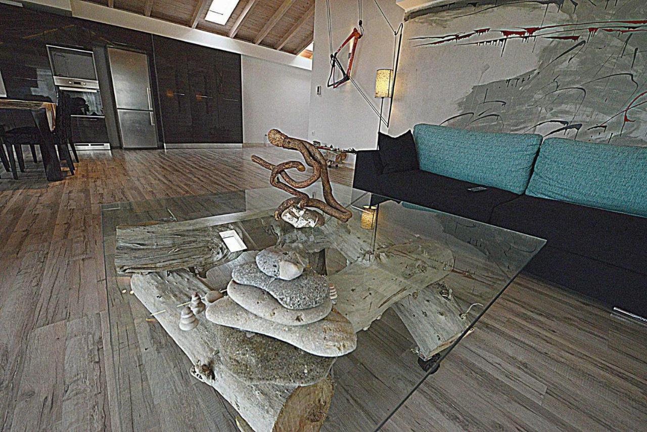Wood Metal Glass Kontokali Exterior photo